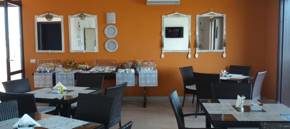 Bâtiment à Trani, Italy 290m² No. 64836 19