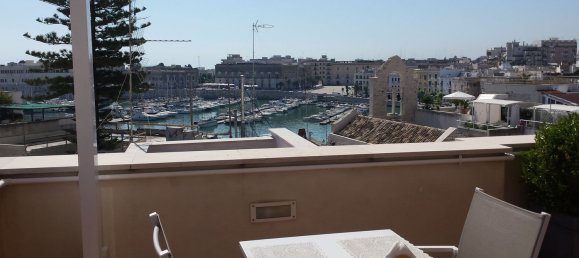 Bâtiment à Trani, Italy 290m² No. 64836 26