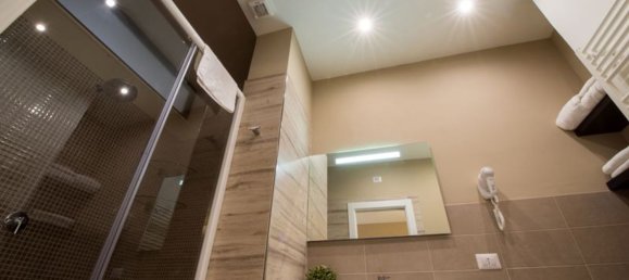 Bâtiment à Trani, Italy 290m² No. 64836 12