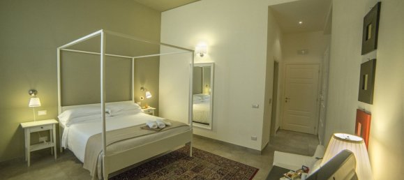 Bâtiment à Trani, Italy 290m² No. 64836 4