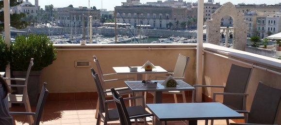 Bâtiment à Trani, Italy 290m² No. 64836 24