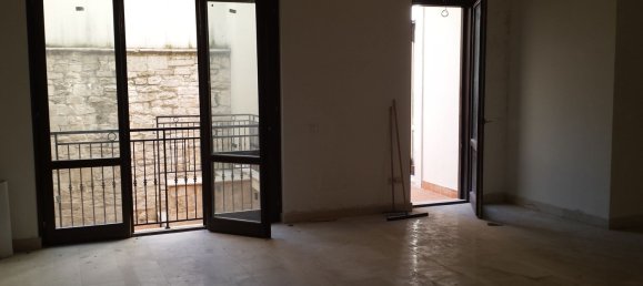 Bâtiment à Trani, Italy 290m² No. 64836 18