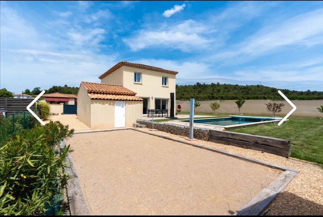 Casa de 4 dormitorios en Vinon-sur-Verdon, France No. 329304