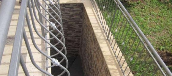 Квартира с 7 комнатами в Сириньяно, Италия № 93669 24