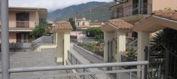 Квартира с 7 комнатами в Сириньяно, Италия № 93669 2