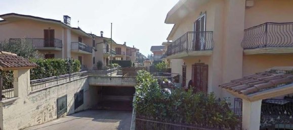 Квартира с 7 комнатами в Сириньяно, Италия № 93669 27