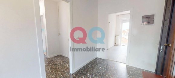 Apartamento T5 em Udine, Italy N.º 375993 15