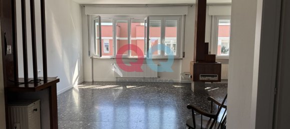 Apartamento T5 em Udine, Italy N.º 375993 20