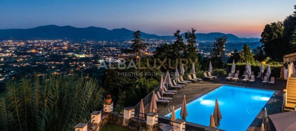 3 bedrooms Villa in Capannori, Italy No. 501 3
