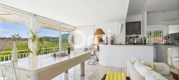 Дом с 7 комнатами в Мандельё-ла-Напуль, Франция № 297377 5