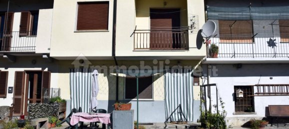 2 bedrooms House in Borgone Susa, Italy No. 121243 2