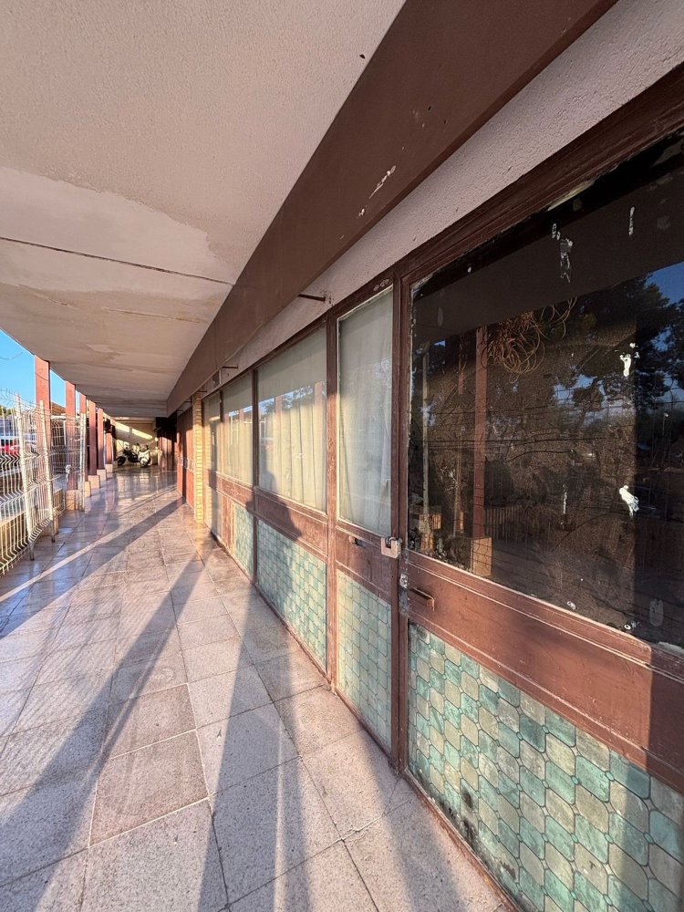 Propiedad comercial en Alicante, Spain 90 m² No. 168165