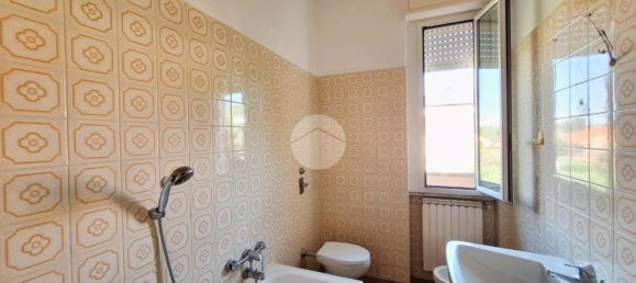 4-salle Appartement à Inveruno, Italy No. 268869 11