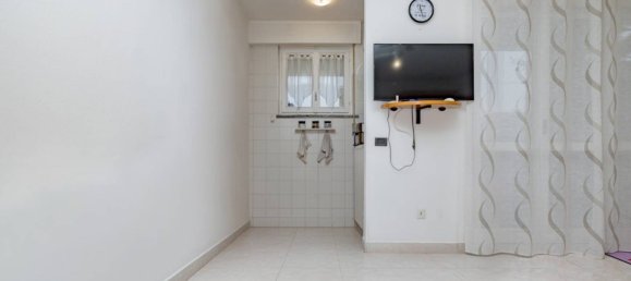 1 chambre Appartement à Seregno, Italy No. 381220 11