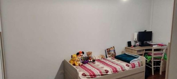 6 rooms Apartment in Modena, Italy No. 13120 8