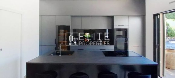 3 bedrooms Villa in Vallauris, France No. 306365 10