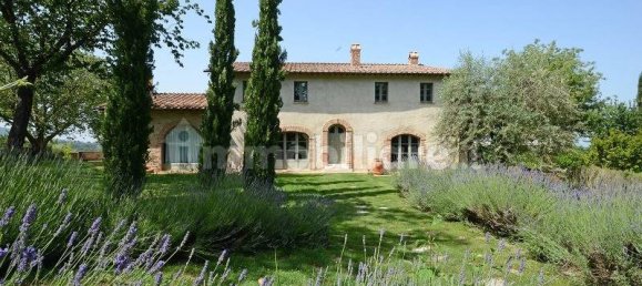 Дом с 6 спальнями в Четона, Италия № 148454 19