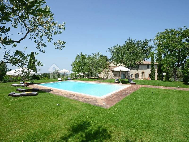 Дом с 6 спальнями в Четона, Италия № 148454