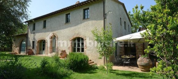 Дом с 6 спальнями в Четона, Италия № 148454 21