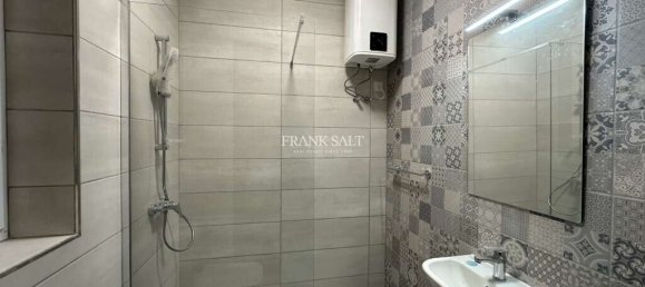 3 bedrooms Maisonette in Kirkop, Malta No. 8176 6