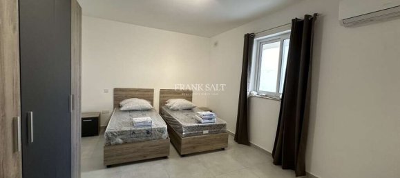 3 bedrooms Maisonette in Kirkop, Malta No. 8176 2