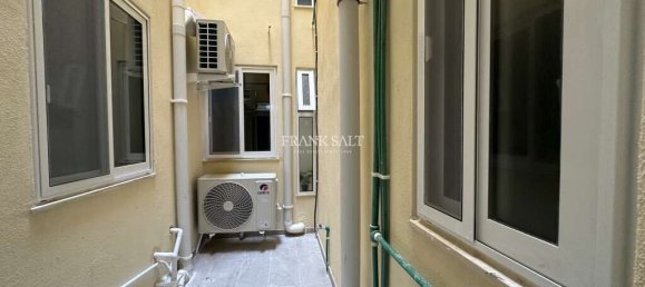 3 bedrooms Maisonette in Kirkop, Malta No. 8176 8