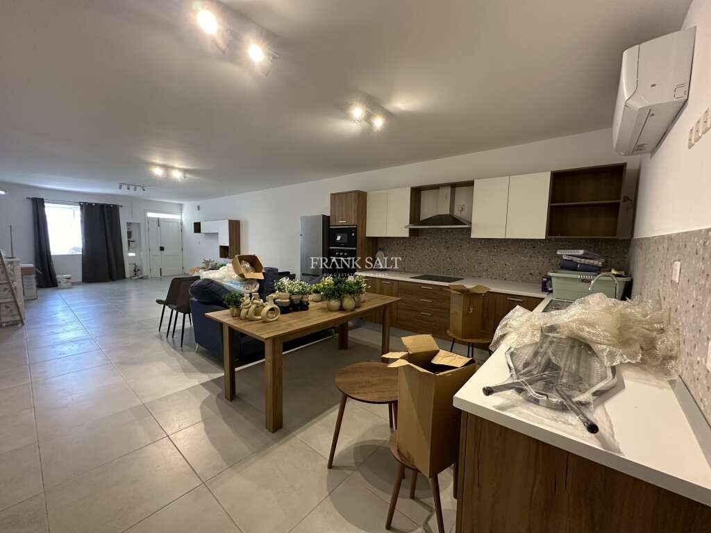 3 bedrooms Maisonette in Kirkop, Malta No. 8176