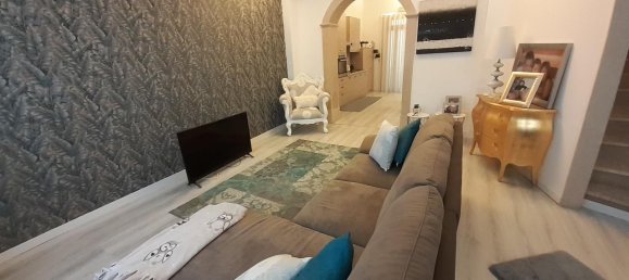 Дом с 6 комнатами в Каникаттини Баньи, Италия № 38659 13