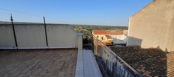 Дом с 6 комнатами в Каникаттини Баньи, Италия № 38659 78