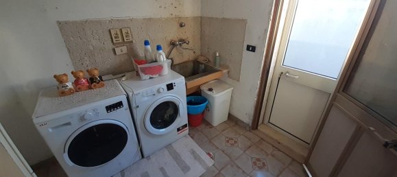 Дом с 6 комнатами в Каникаттини Баньи, Италия № 38659 118