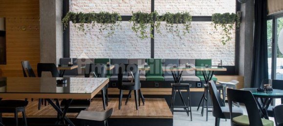 Propiedad comercial de 3 habitaciónes en Florence, Italy No. 38877 6