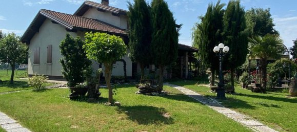 4 bedrooms Villa in Ferrara, Italy No. 124005 4