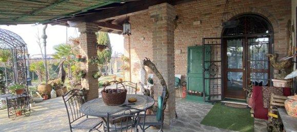4 bedrooms Villa in Ferrara, Italy No. 124005 28