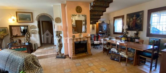 4 bedrooms Villa in Ferrara, Italy No. 124005 35