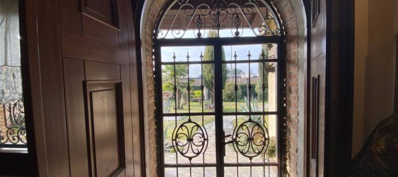 4 bedrooms Villa in Ferrara, Italy No. 124005 37