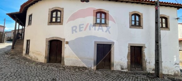 7 bedrooms House in Macedo de Cavaleiros, Portugal No. 180775 3
