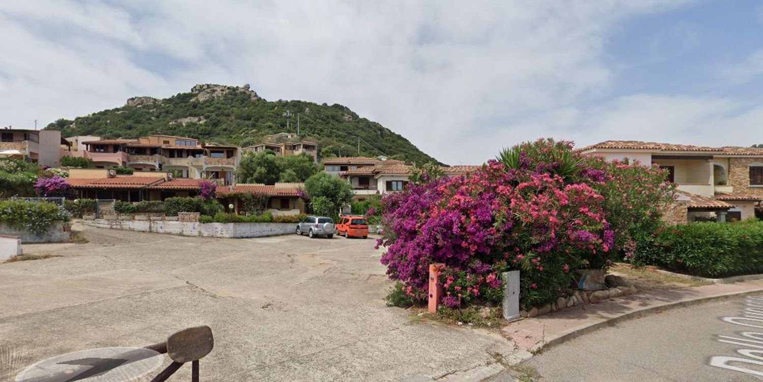 3غرفة شقة في Loiri Porto San Paolo, Italy رقم 110579