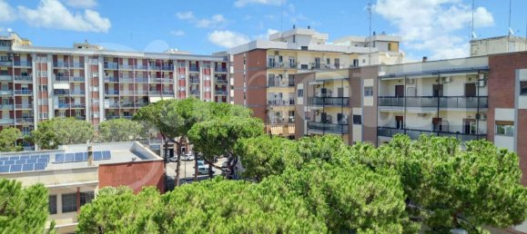 3 rooms Apartment in Bari, Italy No. 259549 26