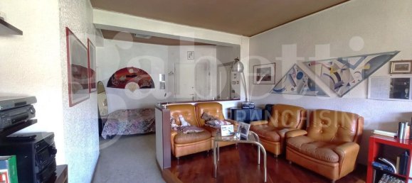 3 rooms Apartment in Bari, Italy No. 259549 8
