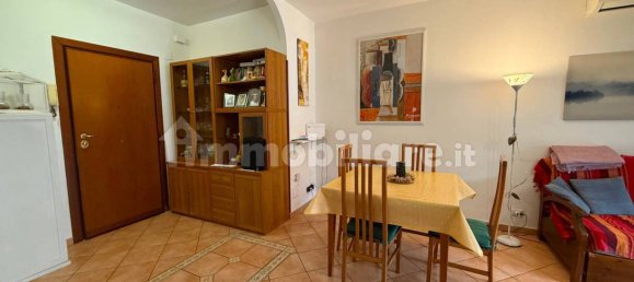 2 bedrooms Apartment in Rome, Italy No. 333582 2