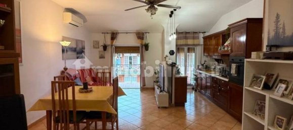 2 bedrooms Apartment in Rome, Italy No. 333582 3