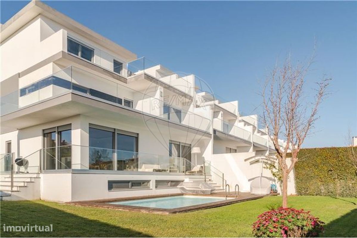 5 bedrooms House in Cascais, Portugal No. 39084