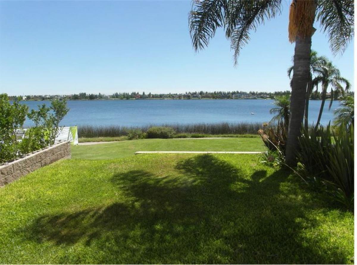 Studio in Tigre, Argentina No. 11963