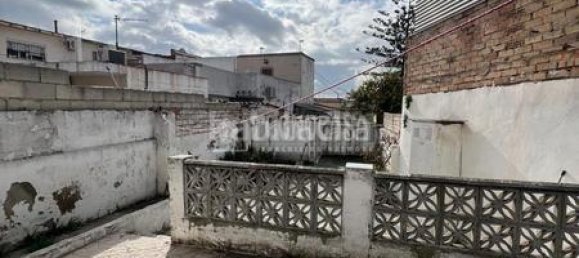 Дом с 3 спальнями в Херес, Испания № 169446 4