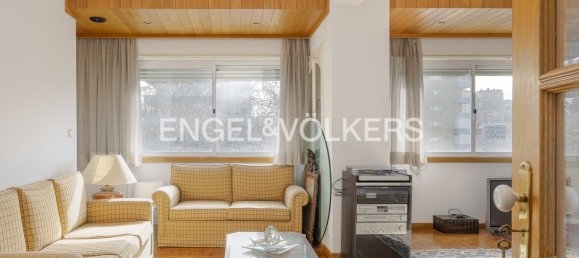 2 bedrooms Apartment in Lisbon, Portugal No. 12595 8