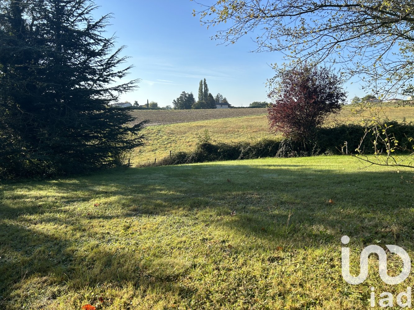  قطعة أرض في Serpaize, France 979متر مربع رقم 93892