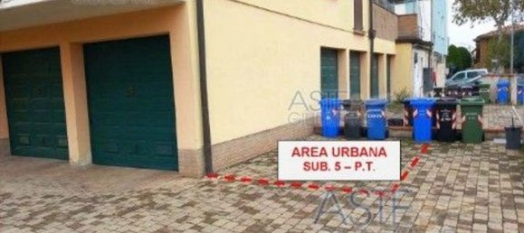 Квартира с 2 комнатами в Мирандола, Италия № 68811 13