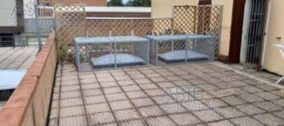 Квартира с 2 комнатами в Мирандола, Италия № 68811 11