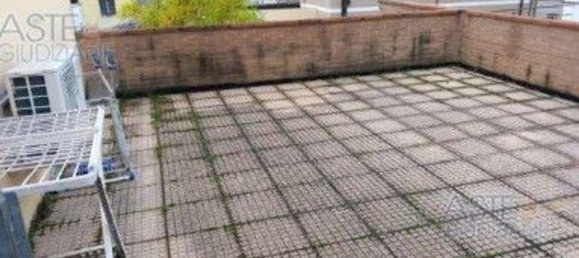 Квартира с 2 комнатами в Мирандола, Италия № 68811 12