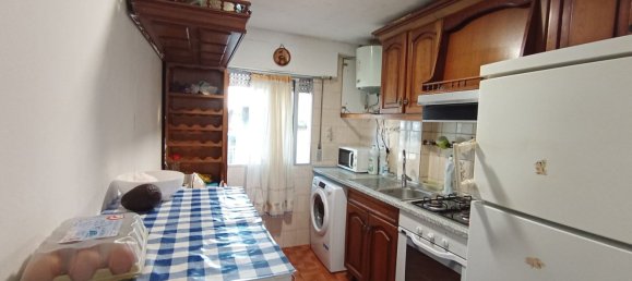 Apartamento de 3 dormitorios en Zaragoza, Spain No. 133842 2